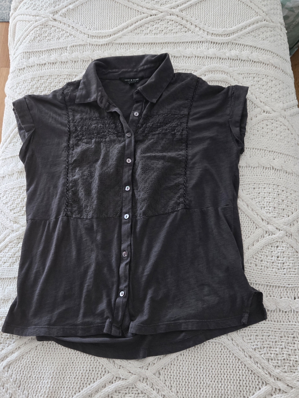 Lucky brand women's eyelet embroidered shirt Size S